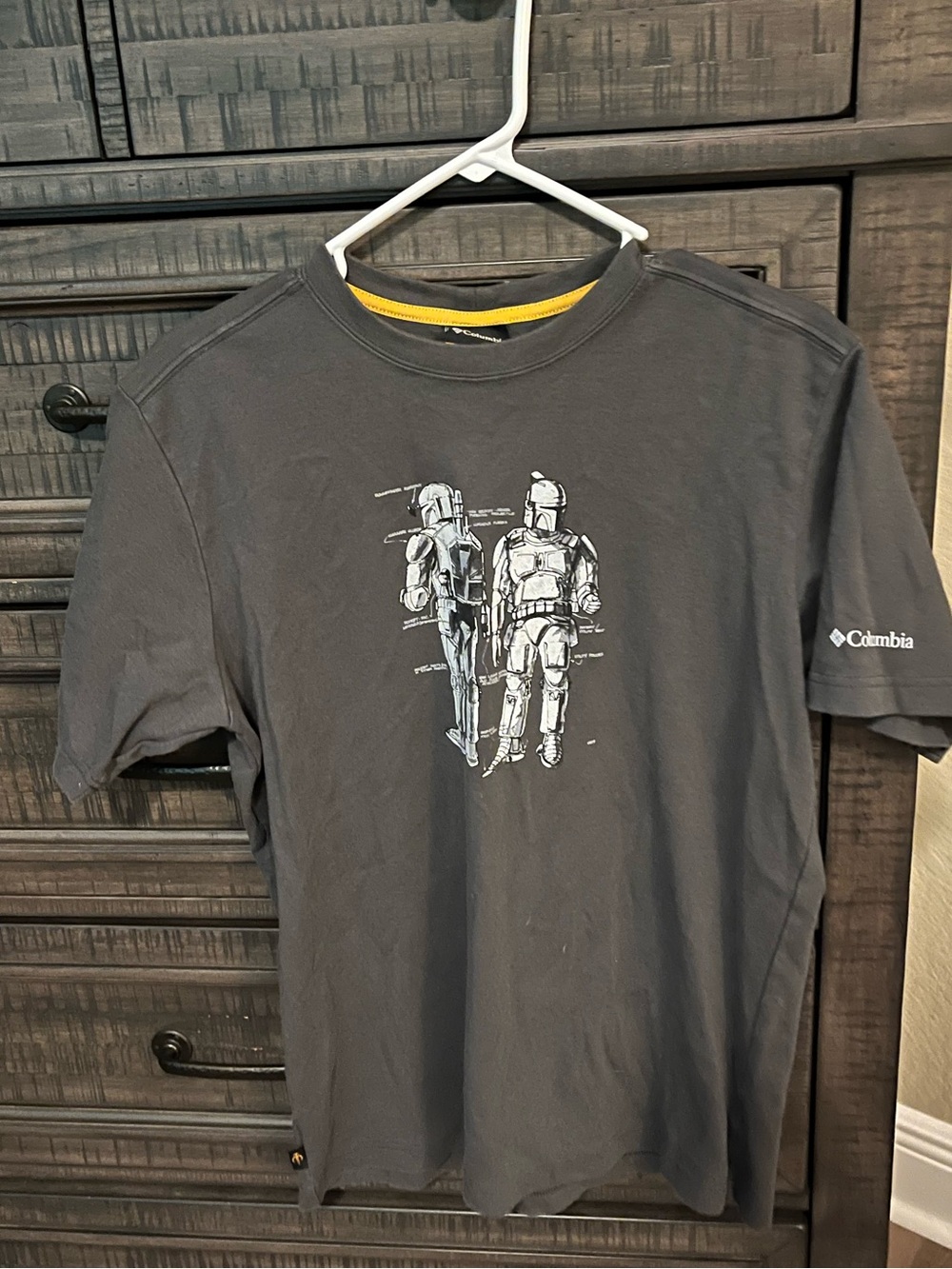Columbia Men’s Star Wars Graphic Short-Sleeve Tee